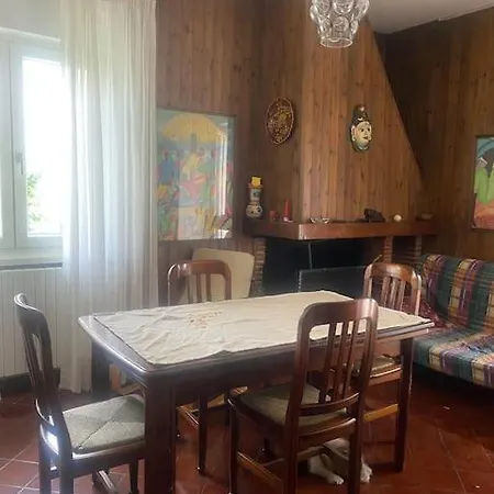 Marisa Unifamiliare Con Giardino Carsoli